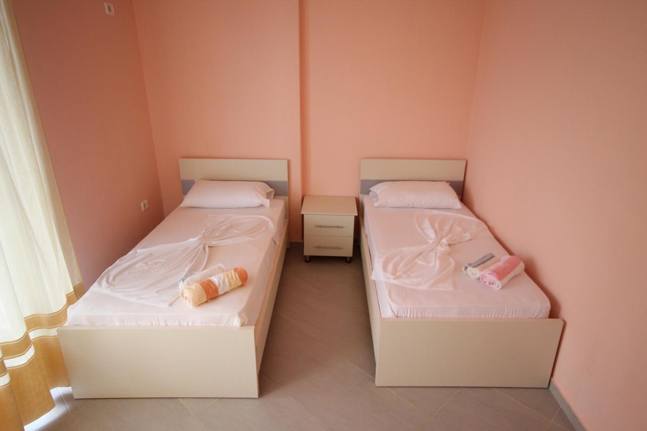Ideal Holiday Apartments Sarandë Buitenkant foto