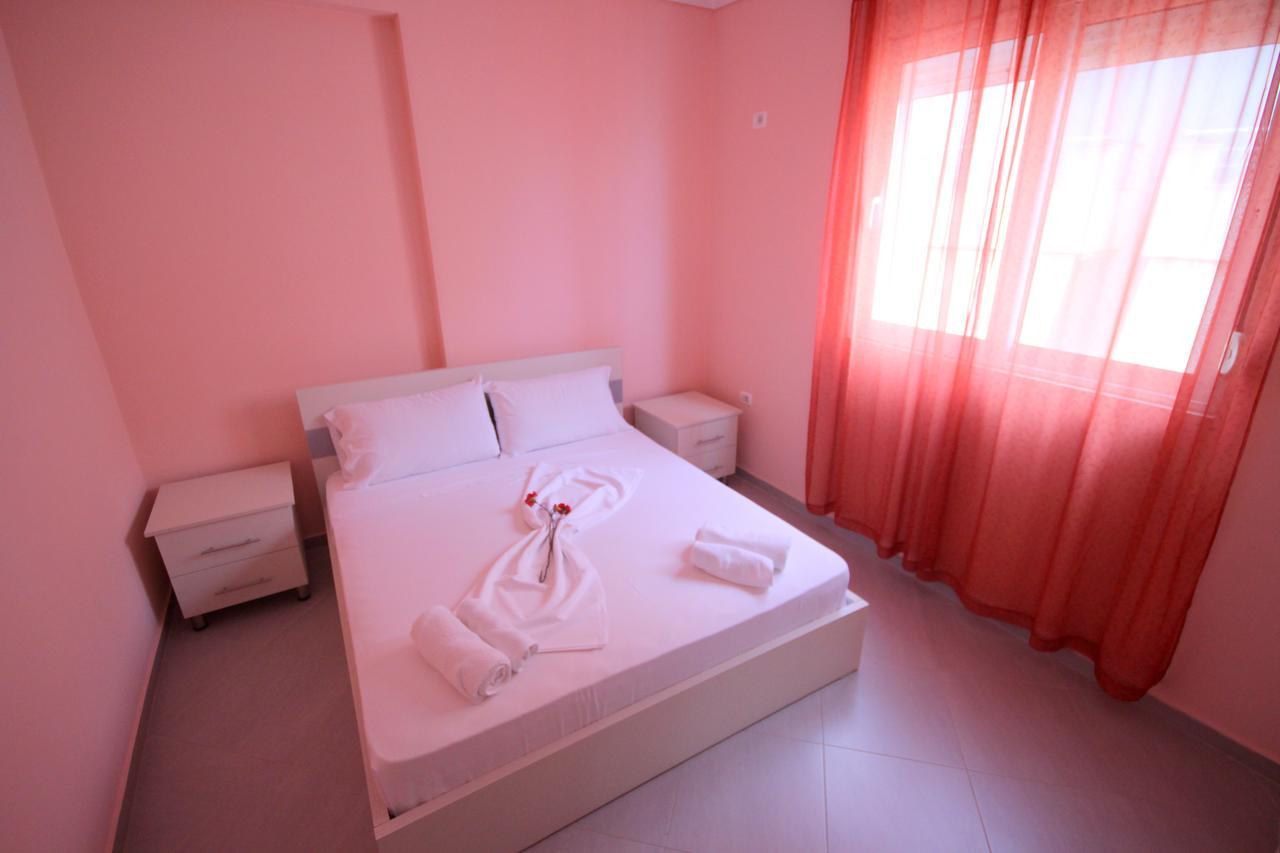 Ideal Holiday Apartments Sarandë Buitenkant foto