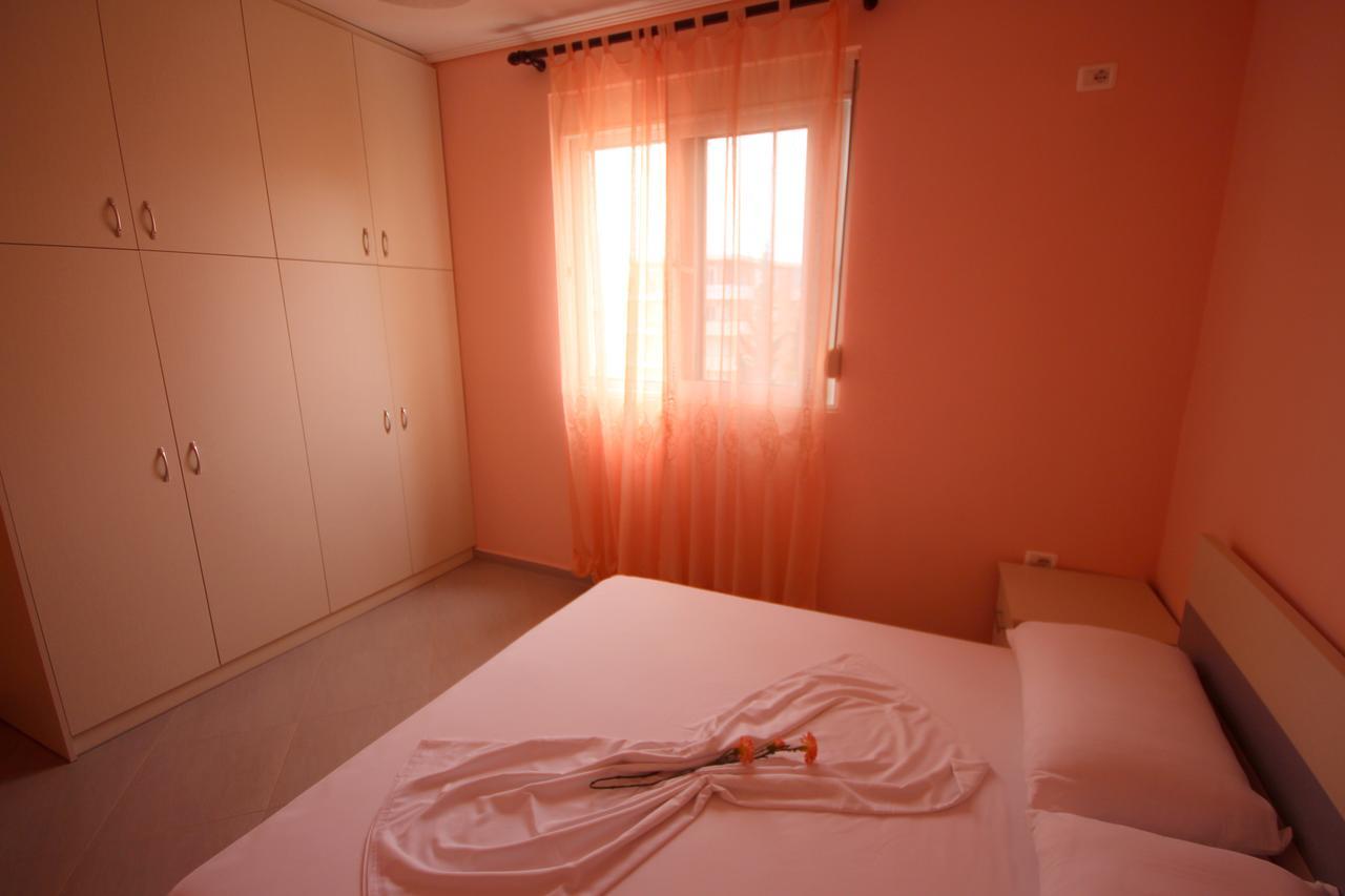 Ideal Holiday Apartments Sarandë Buitenkant foto