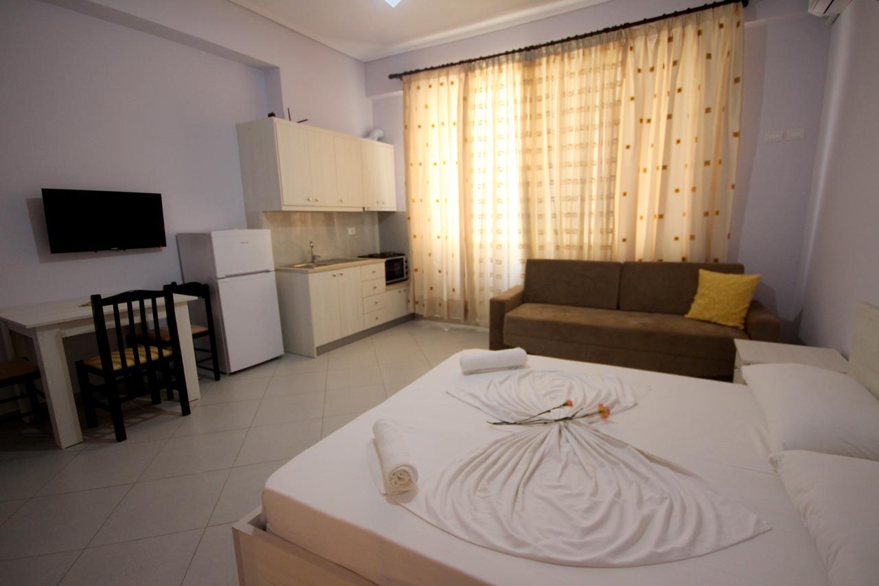 Ideal Holiday Apartments Sarandë Buitenkant foto