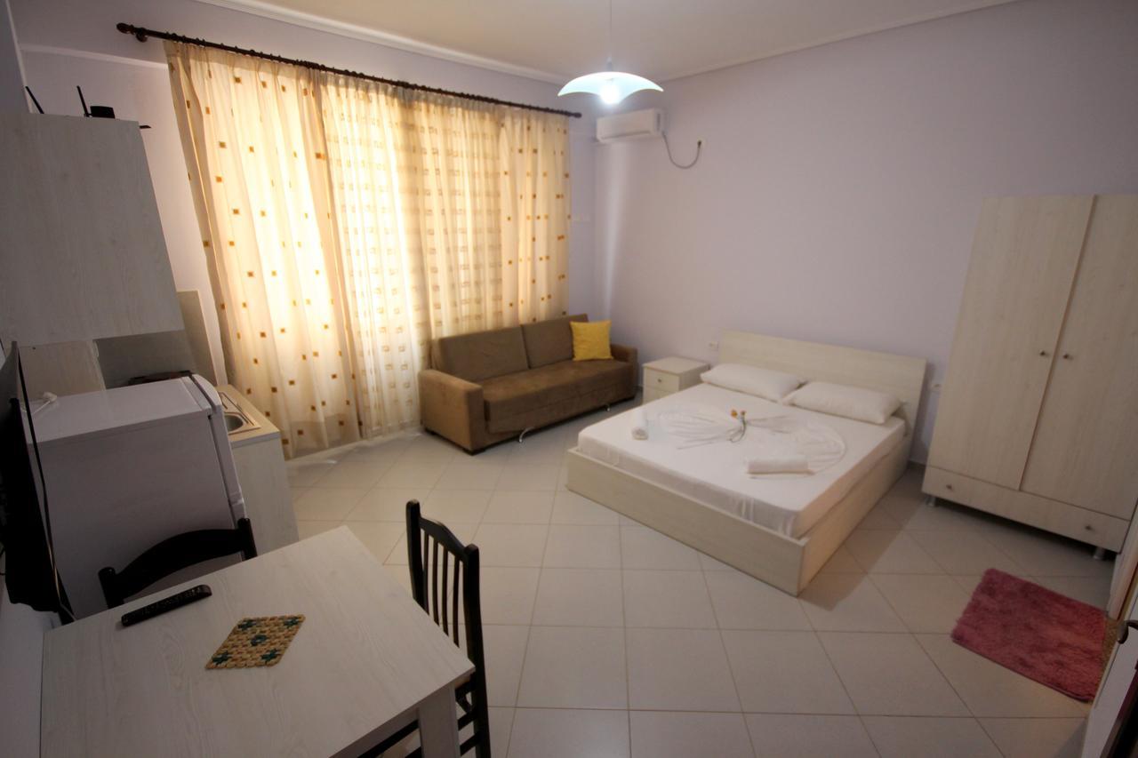 Ideal Holiday Apartments Sarandë Buitenkant foto