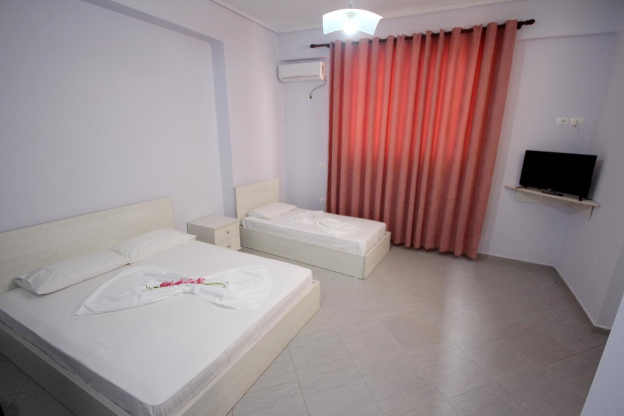 Ideal Holiday Apartments Sarandë Buitenkant foto